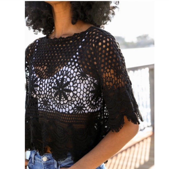 Tops - Crochet short sleeve crop top